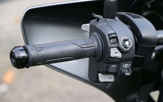 Gebrauchtmotorrad Honda CMX1100T Rebel DCT - Bild 4