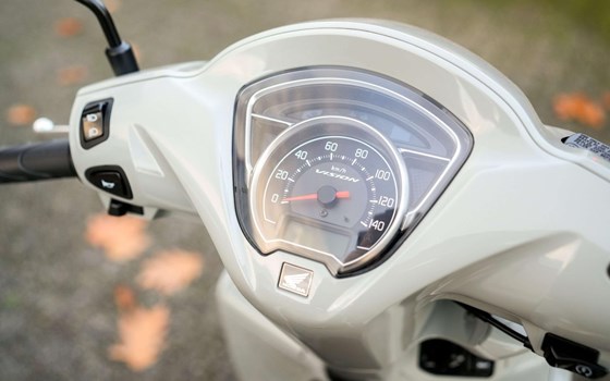 Gebrauchtmotorrad Honda Vision 110 - Bild 3