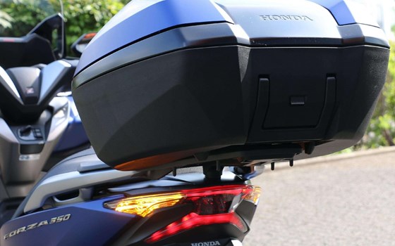 Gebrauchtmotorrad Honda Forza 350 - Bild 9