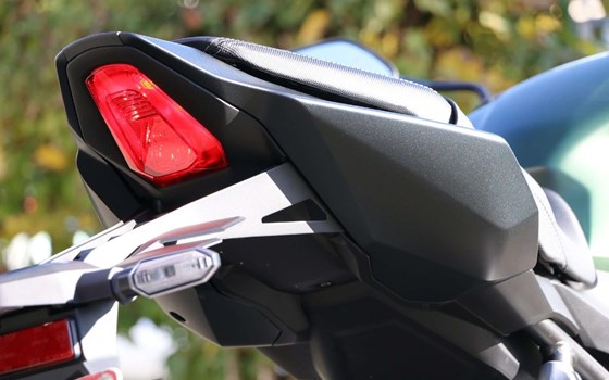 Gebrauchtmotorrad Honda CB650R - Bild 6