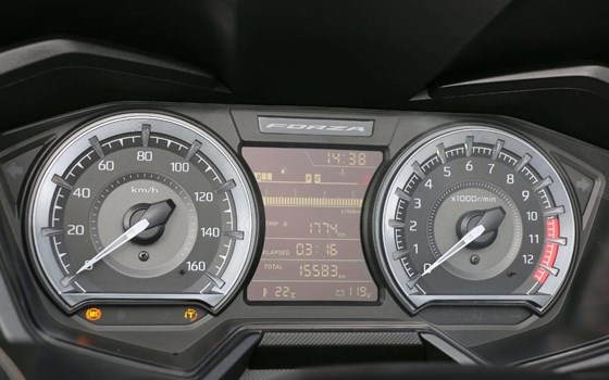 Gebrauchtmotorrad Honda Forza 125 - Bild 3