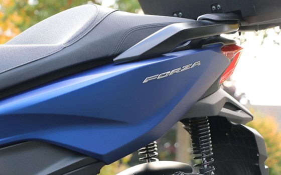 Gebrauchtmotorrad Honda Forza 125 - Bild 8