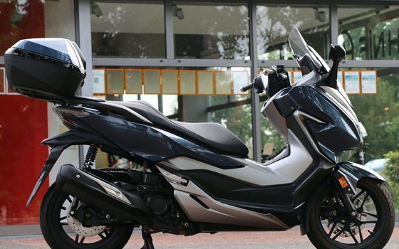 Gebrauchtmotorrad Honda Forza 300 - Bild 1