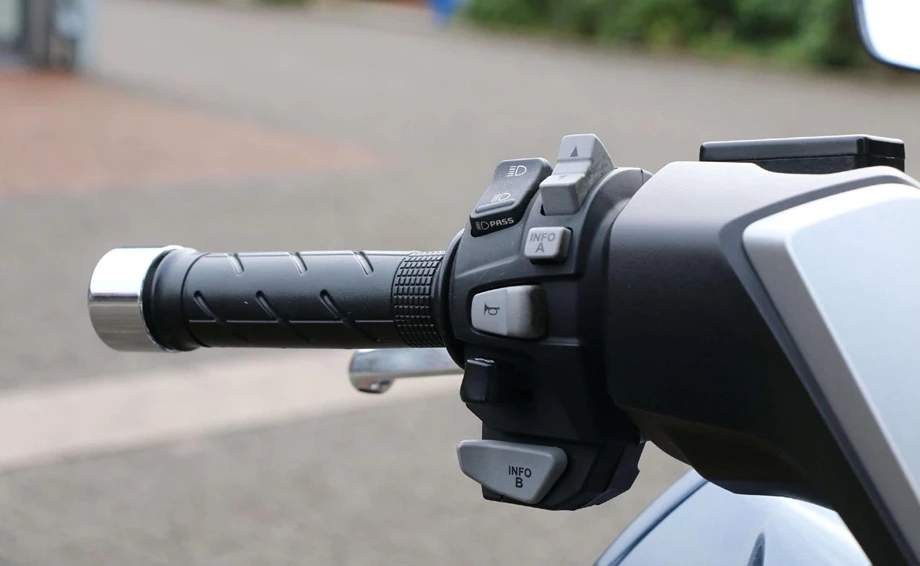 Angebot Honda Forza 300 Bild 11: Angebot Honda Forza 300