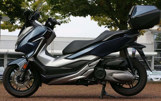 Gebrauchtmotorrad Honda Forza 300 - Bild 2