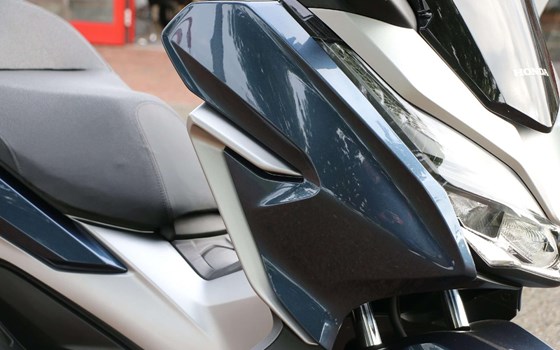 Gebrauchtmotorrad Honda Forza 300 - Bild 5