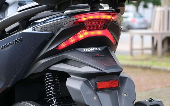 Gebrauchtmotorrad Honda Forza 300 - Bild 9