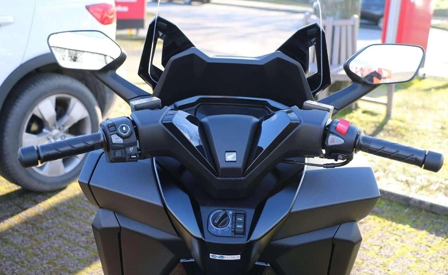 Angebot Honda Forza 350 Bild 8: Angebot Honda Forza 350