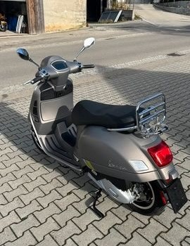 Gebrauchtmotorrad Vespa GTS 125 Super Tech - Bild 2