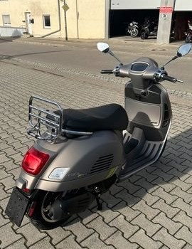 Gebrauchtmotorrad Vespa GTS 125 Super Tech - Bild 3