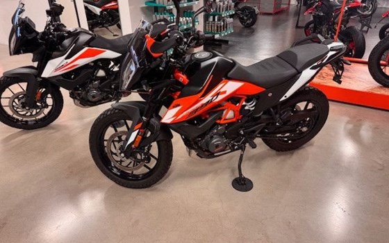 Gebrauchtmotorrad KTM 390 Adventure - Bild 2