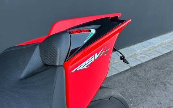 Gebrauchtmotorrad Aprilia RSV 4 - Bild 13