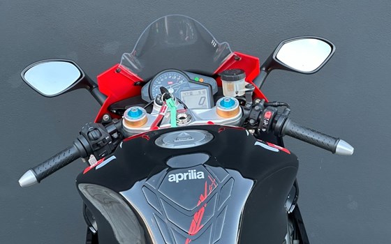 Gebrauchtmotorrad Aprilia RSV 4 - Bild 14
