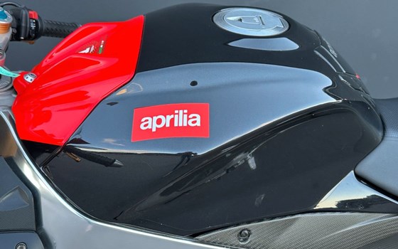 Gebrauchtmotorrad Aprilia RSV 4 - Bild 17