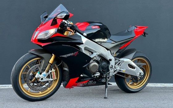 Gebrauchtmotorrad Aprilia RSV 4 - Bild 2