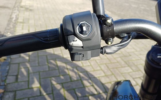 Neufahrzeug Honda CB125R - Bild 12