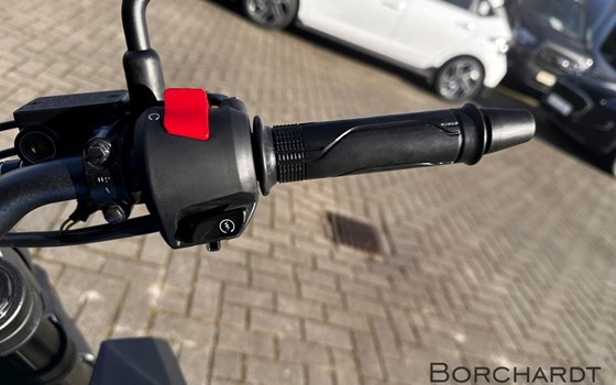 Neufahrzeug Honda CB125R - Bild 12