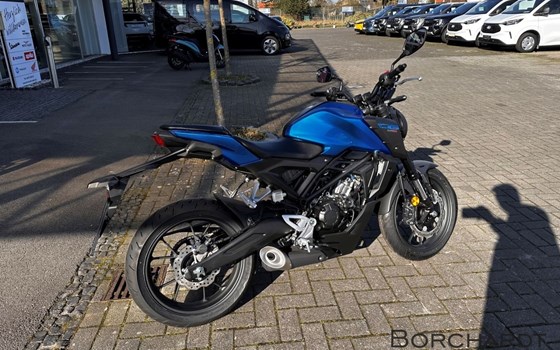 Neufahrzeug Honda CB125R - Bild 4