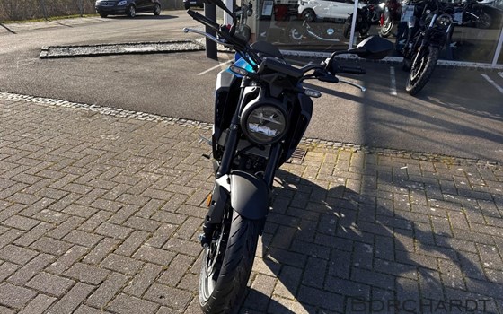 Neufahrzeug Honda CB125R - Bild 9
