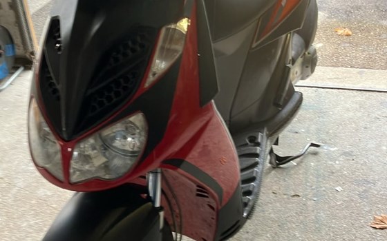 Gebrauchtmotorrad Aprilia Sportcity 300 Cube - Bild 1