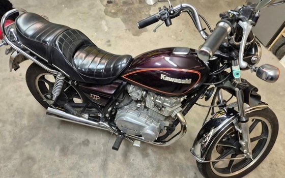 Gebrauchtmotorrad Kawasaki LTD 440 - Bild 1