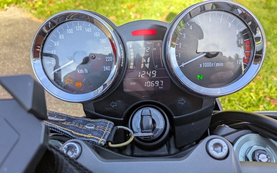 Gebrauchtmotorrad Kawasaki Z900 RS - Bild 8