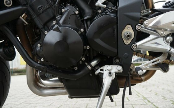 Gebrauchtmotorrad Triumph Street Triple - Bild 10