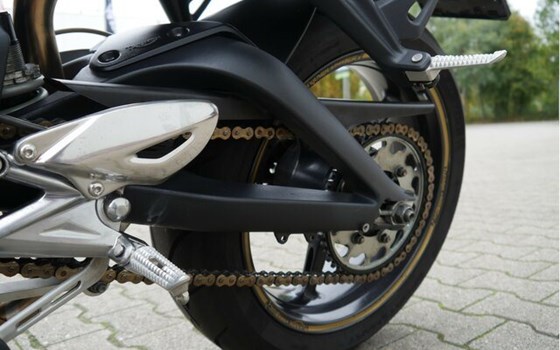 Gebrauchtmotorrad Triumph Street Triple - Bild 11