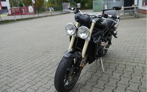 Gebrauchtmotorrad Triumph Street Triple - Bild 27