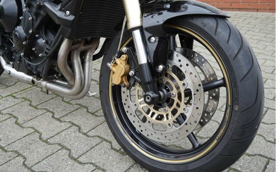 Gebrauchtmotorrad Triumph Street Triple - Bild 4