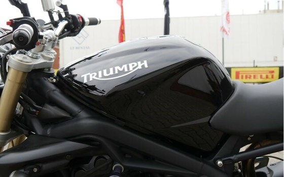 Gebrauchtmotorrad Triumph Street Triple - Bild 9