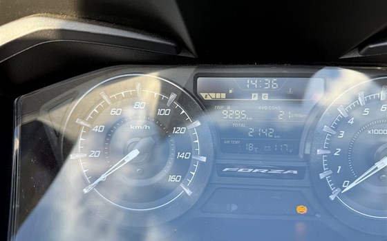 Gebrauchtmotorrad Honda Forza 125 - Bild 11