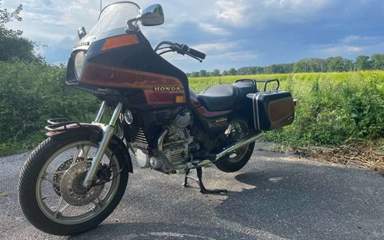 Gebrauchtmotorrad Honda GL 650 Silverwing - Bild 1