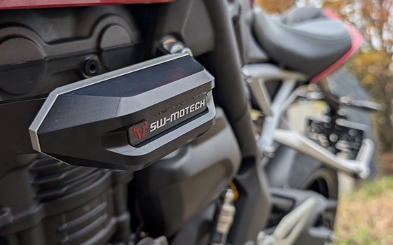 Gebrauchtmotorrad Triumph Speed Triple 1200 RS - Bild 4