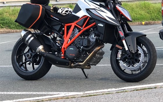 Gebrauchtmotorrad KTM 1290 Super Duke R - Bild 11