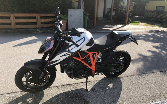 Gebrauchtmotorrad KTM 1290 Super Duke R - Bild 8