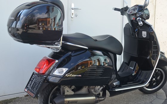 Gebrauchtmotorrad Vespa GTS 300 i.e. - Bild 2