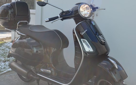 Gebrauchtmotorrad Vespa GTS 300 i.e. - Bild 4