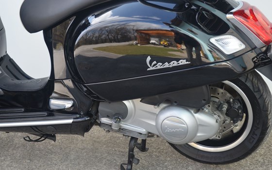 Gebrauchtmotorrad Vespa GTS 300 i.e. - Bild 7