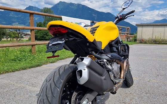 Motorrad Occasion Ducati Monster 821 - Bild 4