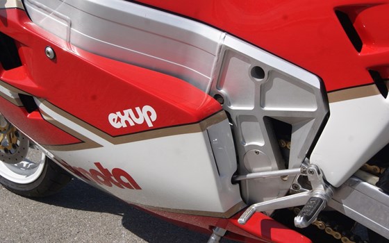 Gebrauchtmotorrad Bimota YB 6 - Bild 8