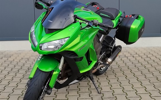 Gebrauchtmotorrad Kawasaki Z1000SX - Bild 4