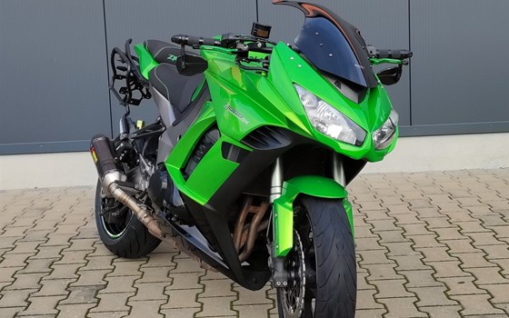 Gebrauchtmotorrad Kawasaki Z1000SX - Bild 8