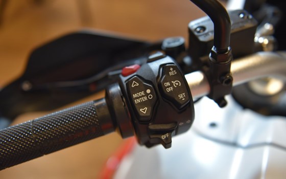 Gebrauchtmotorrad Ducati DesertX - Bild 3