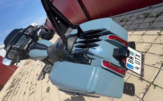 Gebrauchtmotorrad Harley-Davidson Street Glide FLHX - Bild 4