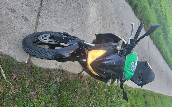 Motorrad Occasion Kawasaki Z 300 - Bild 2