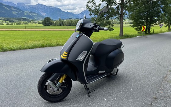 Gebrauchtmotorrad Vespa GTS 300 Super Tech - Bild 3