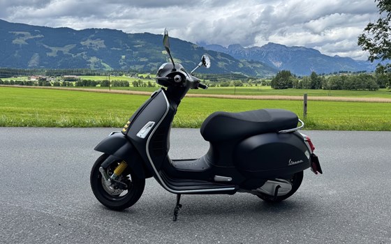 Gebrauchtmotorrad Vespa GTS 300 Super Tech - Bild 5