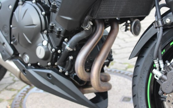 Gebrauchtmotorrad Kawasaki ER-6n - Bild 11