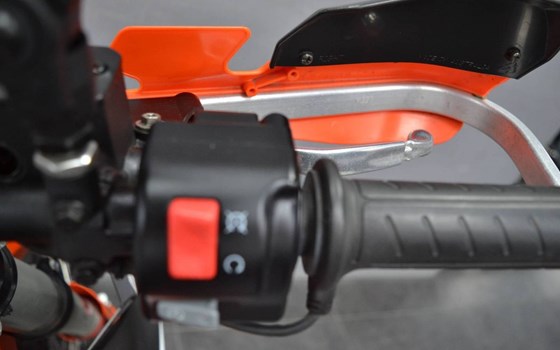 Gebrauchtmotorrad KTM 690 Enduro R - Bild 10